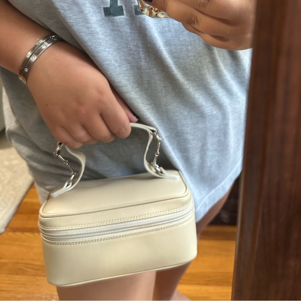Cream GUCCI Vanity Bag